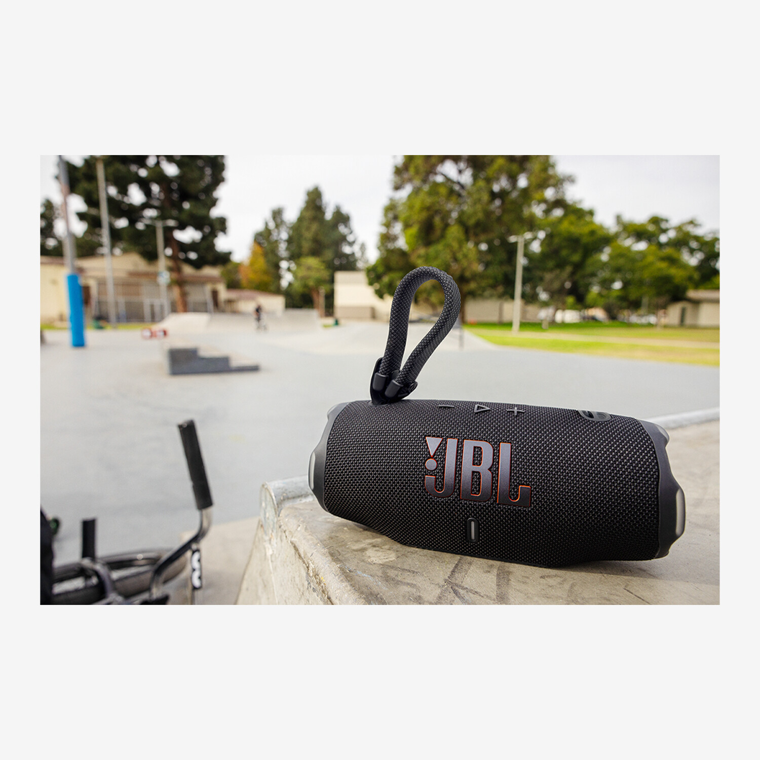 JBL Charge 6 BT Speaker  Black